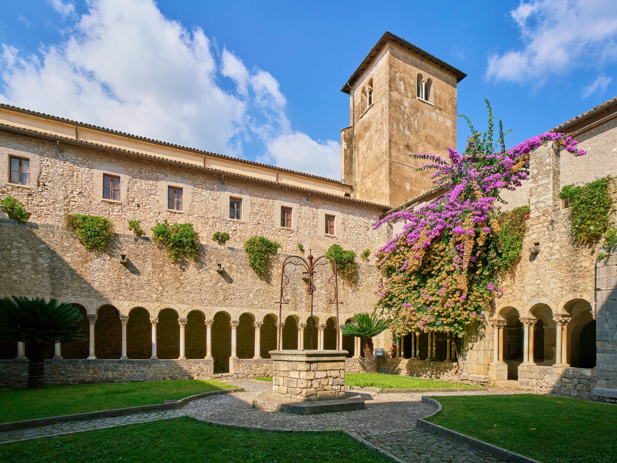 Abbazia di Valvisciolo vicino a Sermoneta