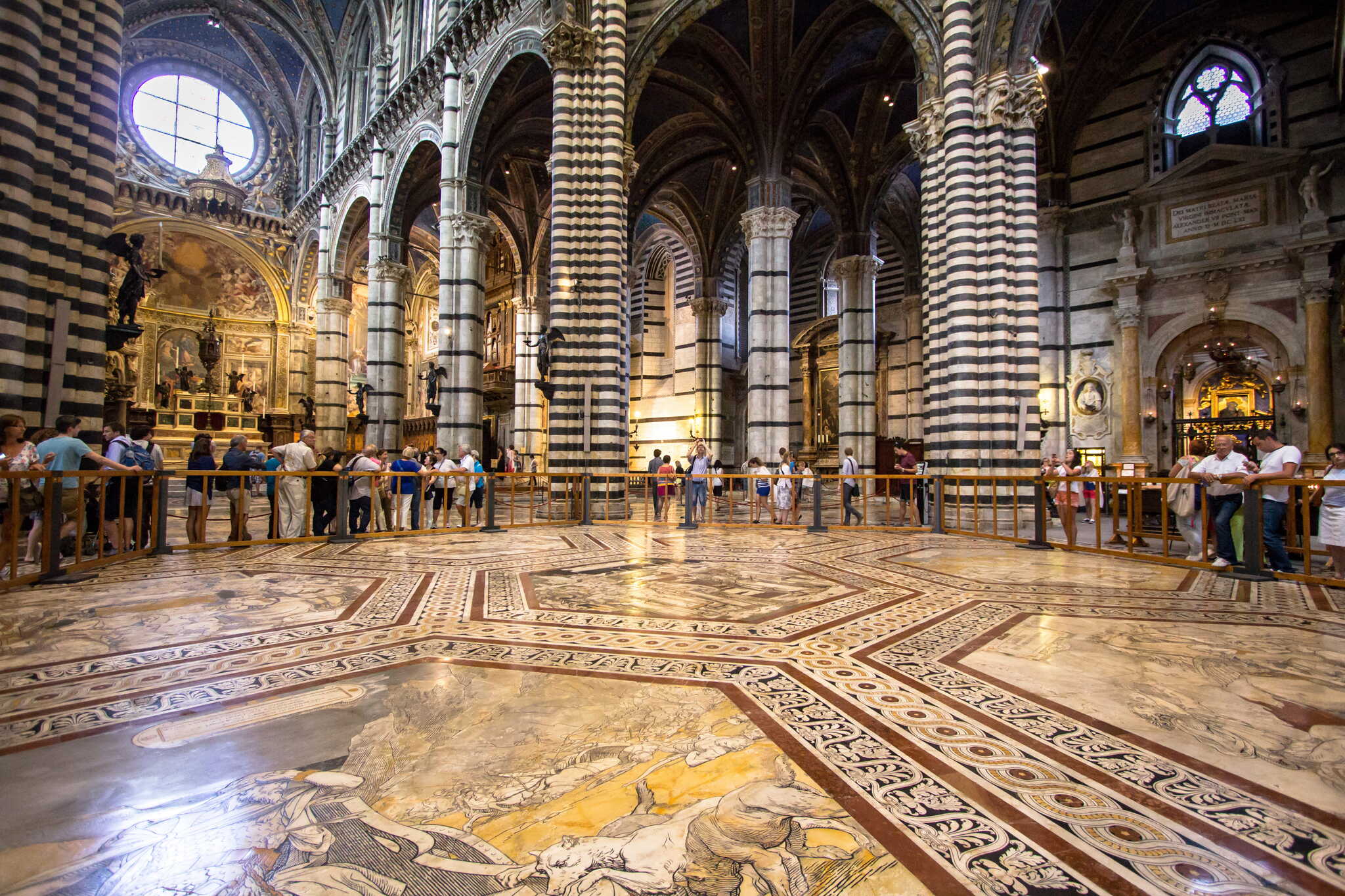 Pavimento a commesso marmoreo del Duomo di Siena