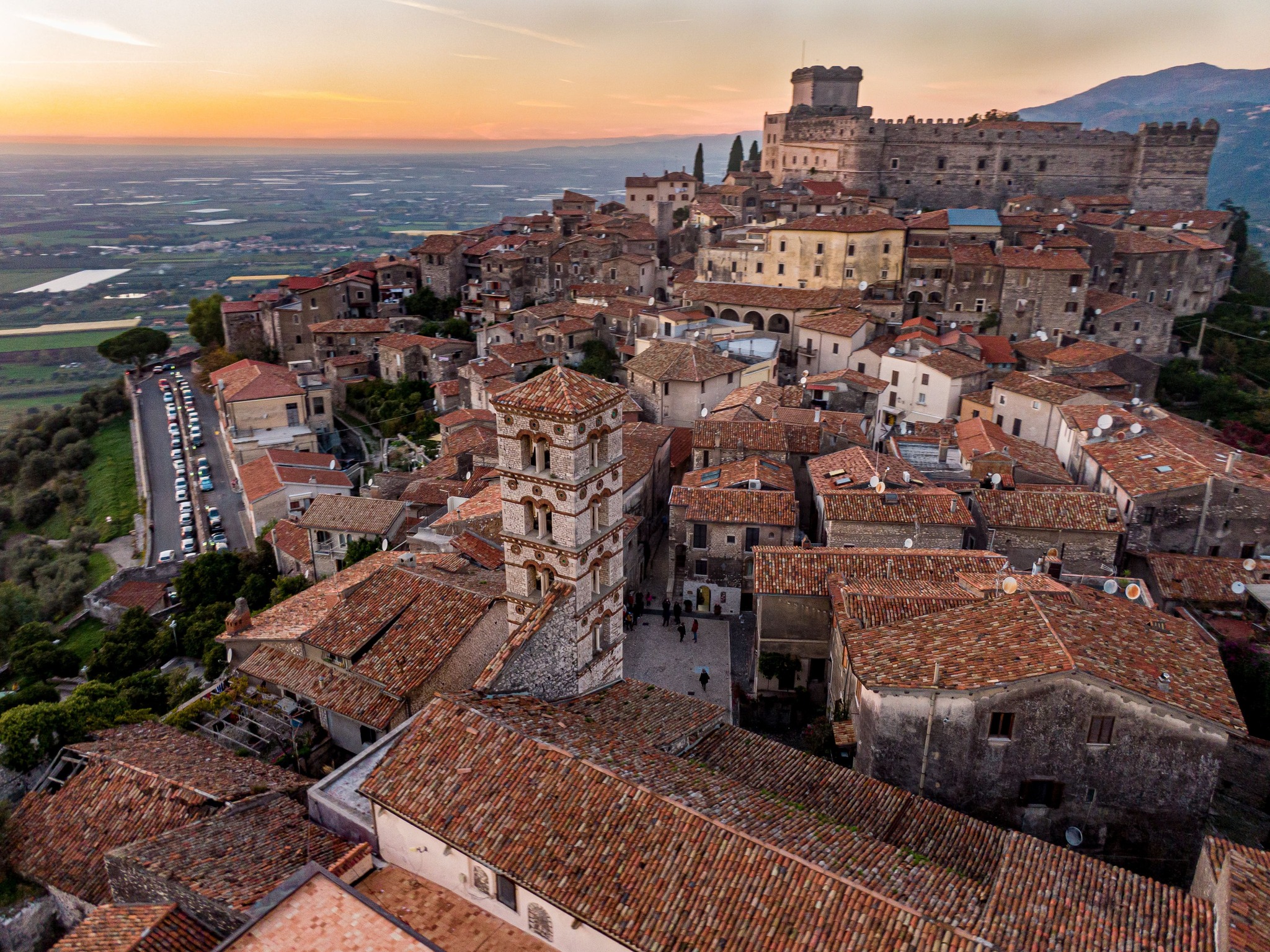 Borgo medievale di Sermoneta con il Castello Caetani