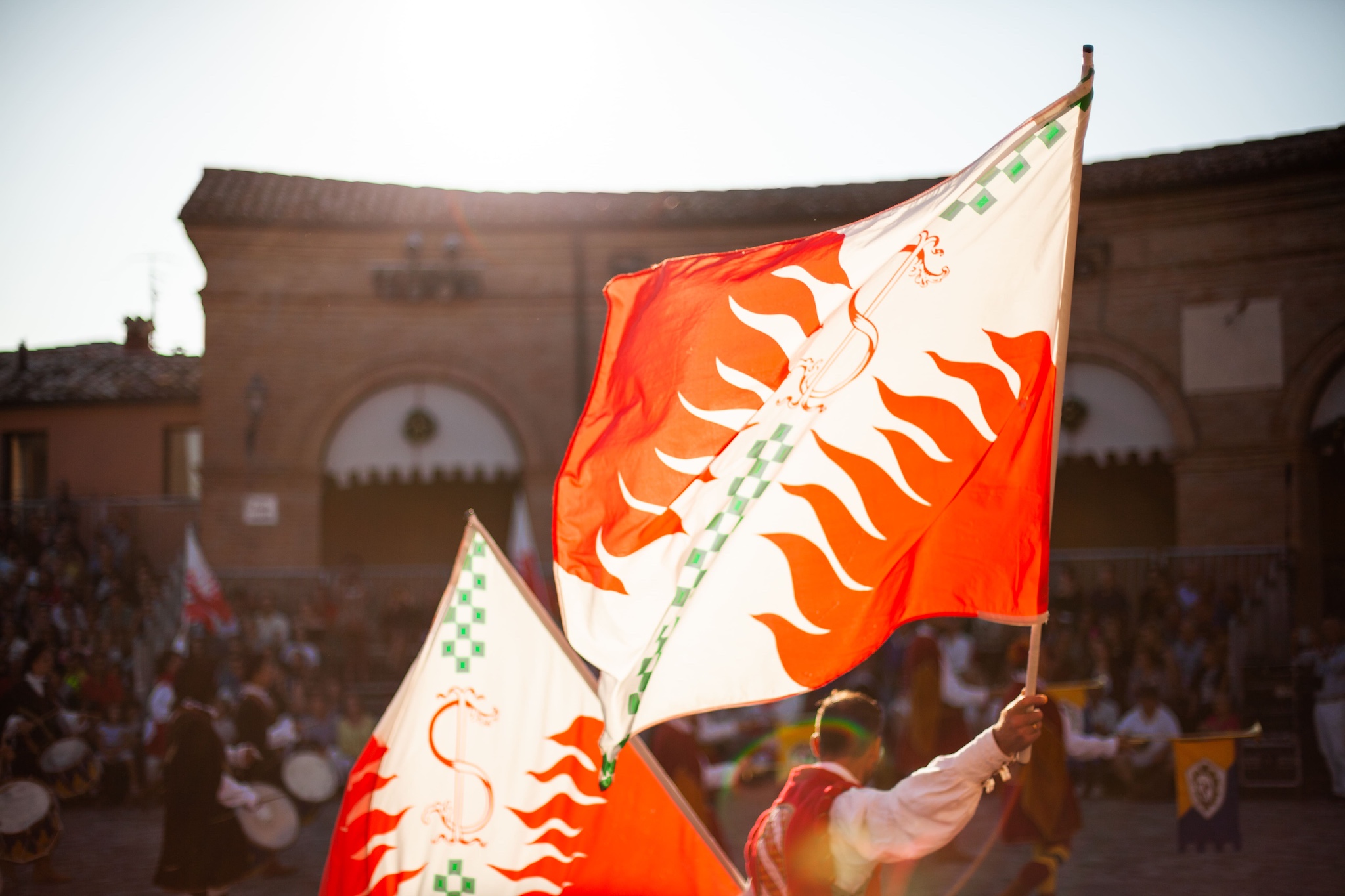 Bravio delle Botti a Montepulciano con le contrade