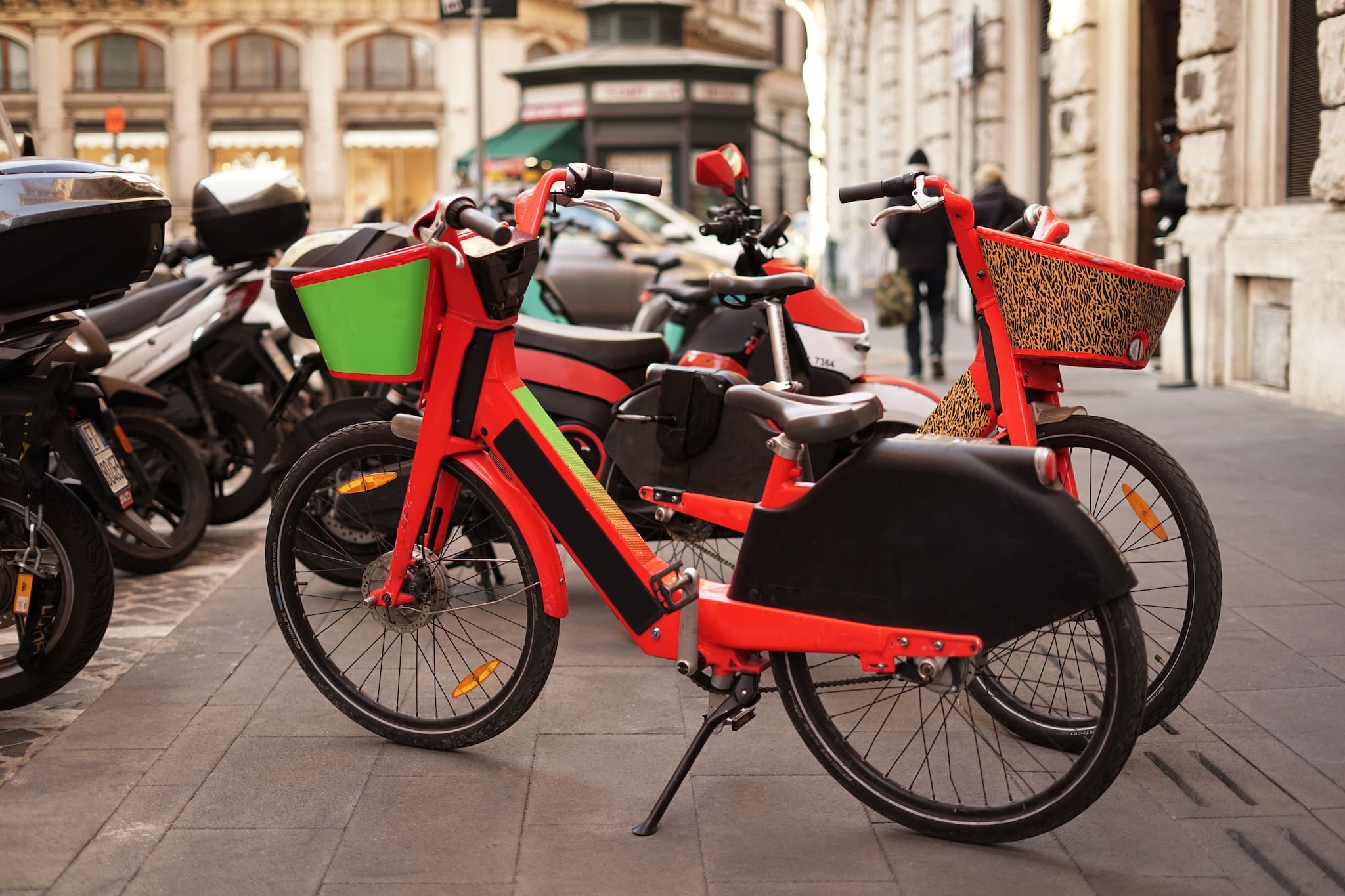 Bike sharing Roma biciclette elettriche noleggio