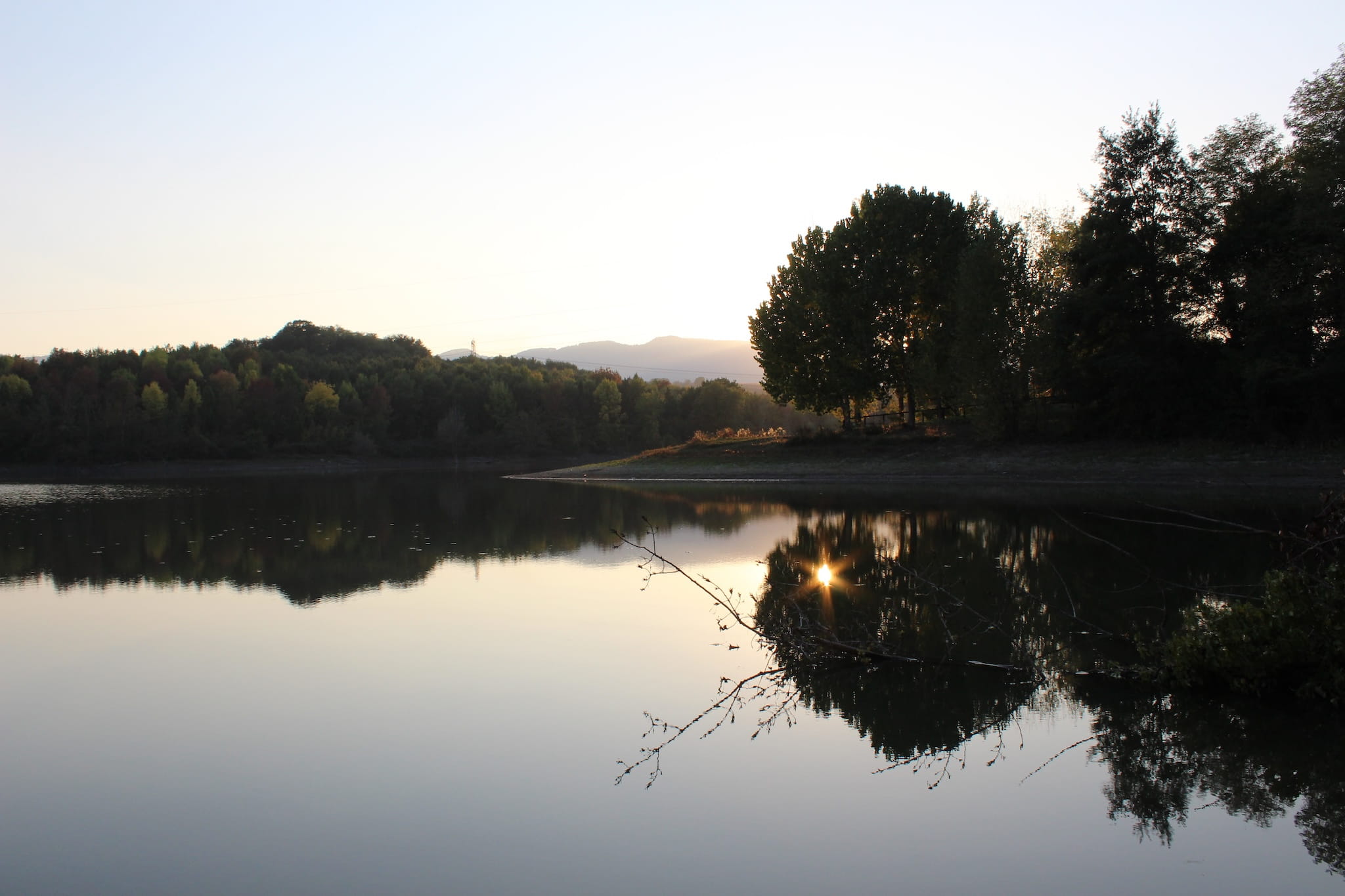 lago di san cipriano cavriglia