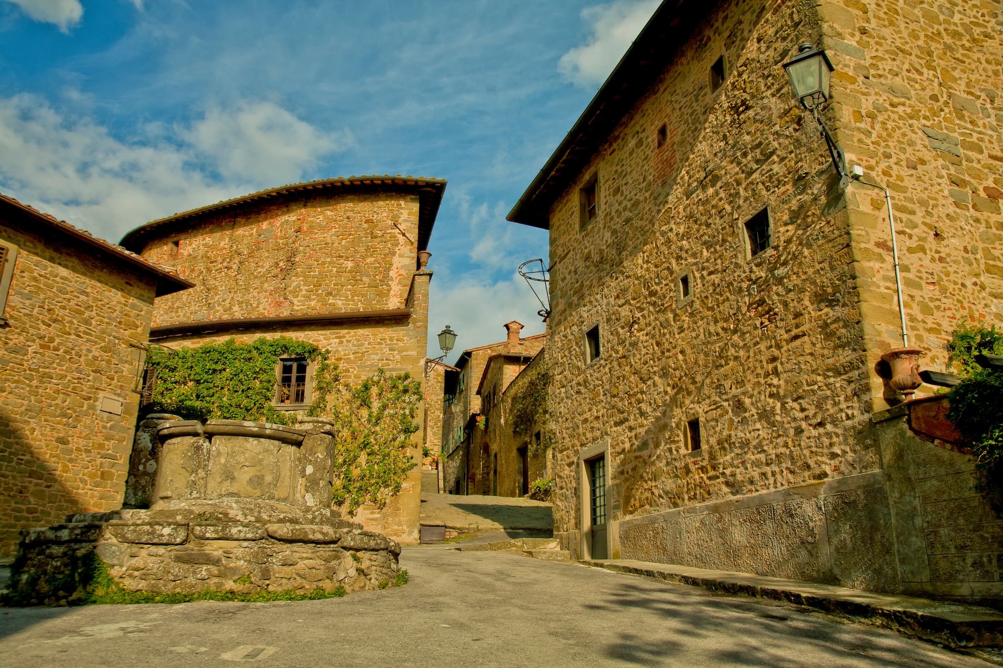 Volpaia borgo steegjes middeleeuws Chianti