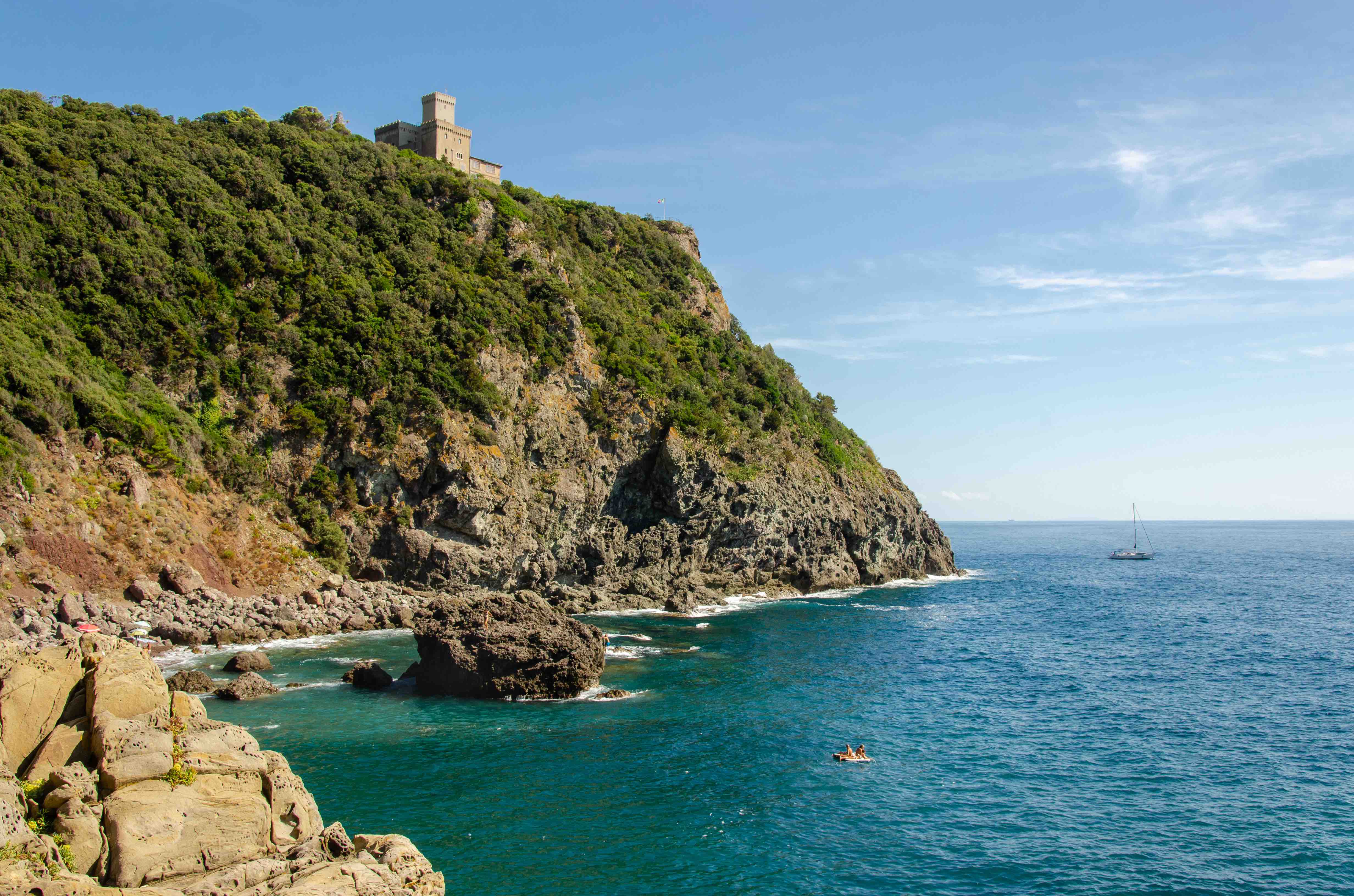 Cala del Leone, Livorno Strand mit klarem Wasser