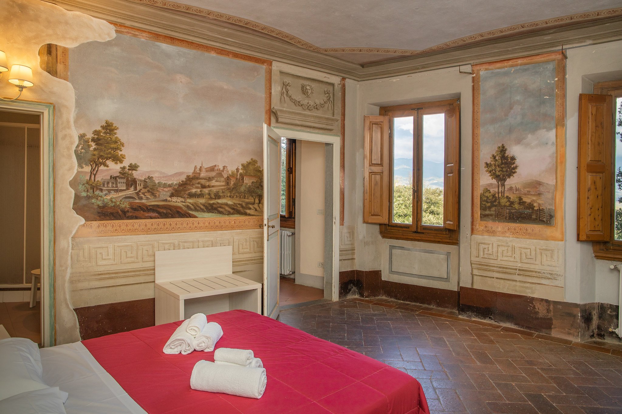 Camera matrimoniale in hotel in campeggio nel Chianti