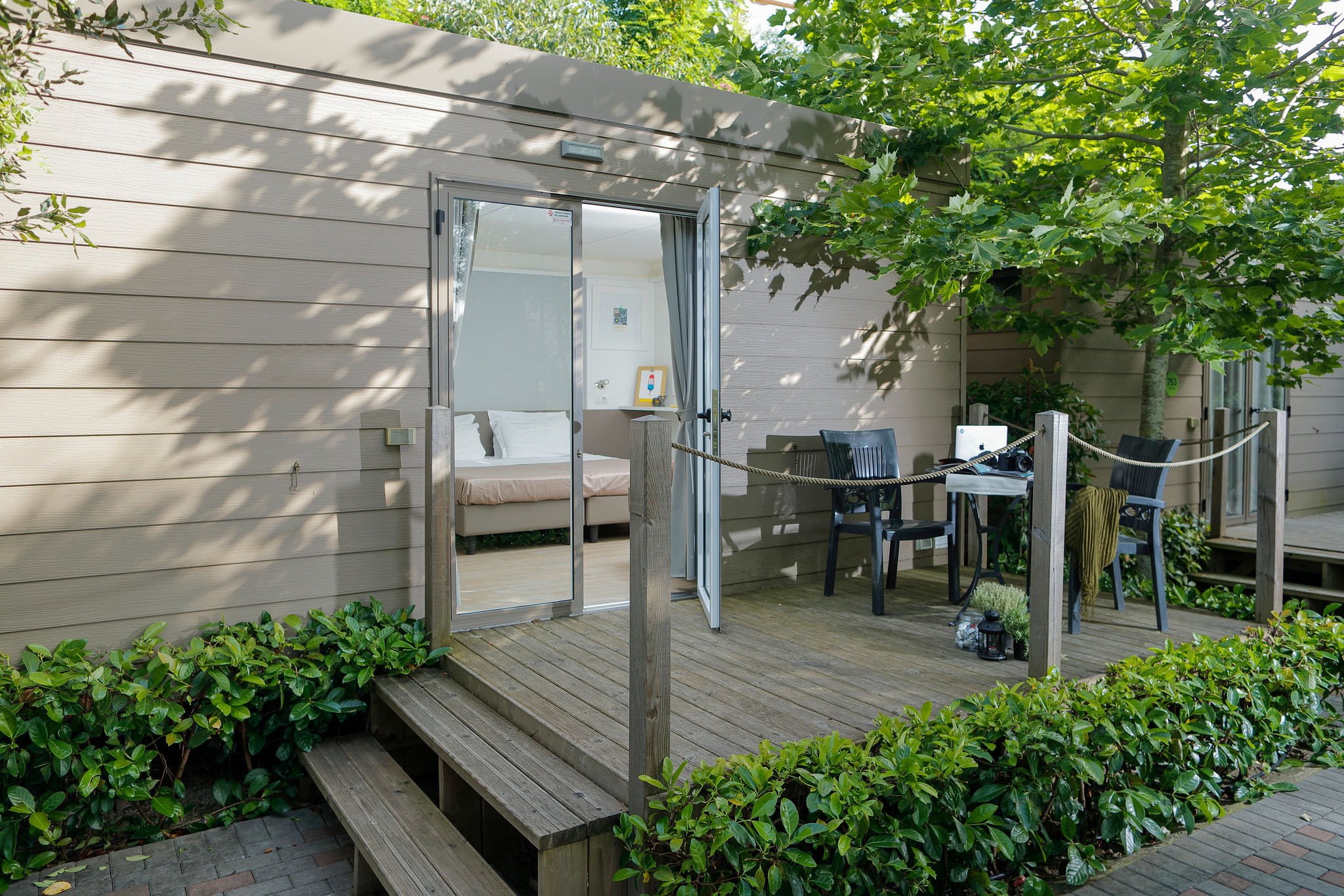 Veranda esterna bungalow in campeggio