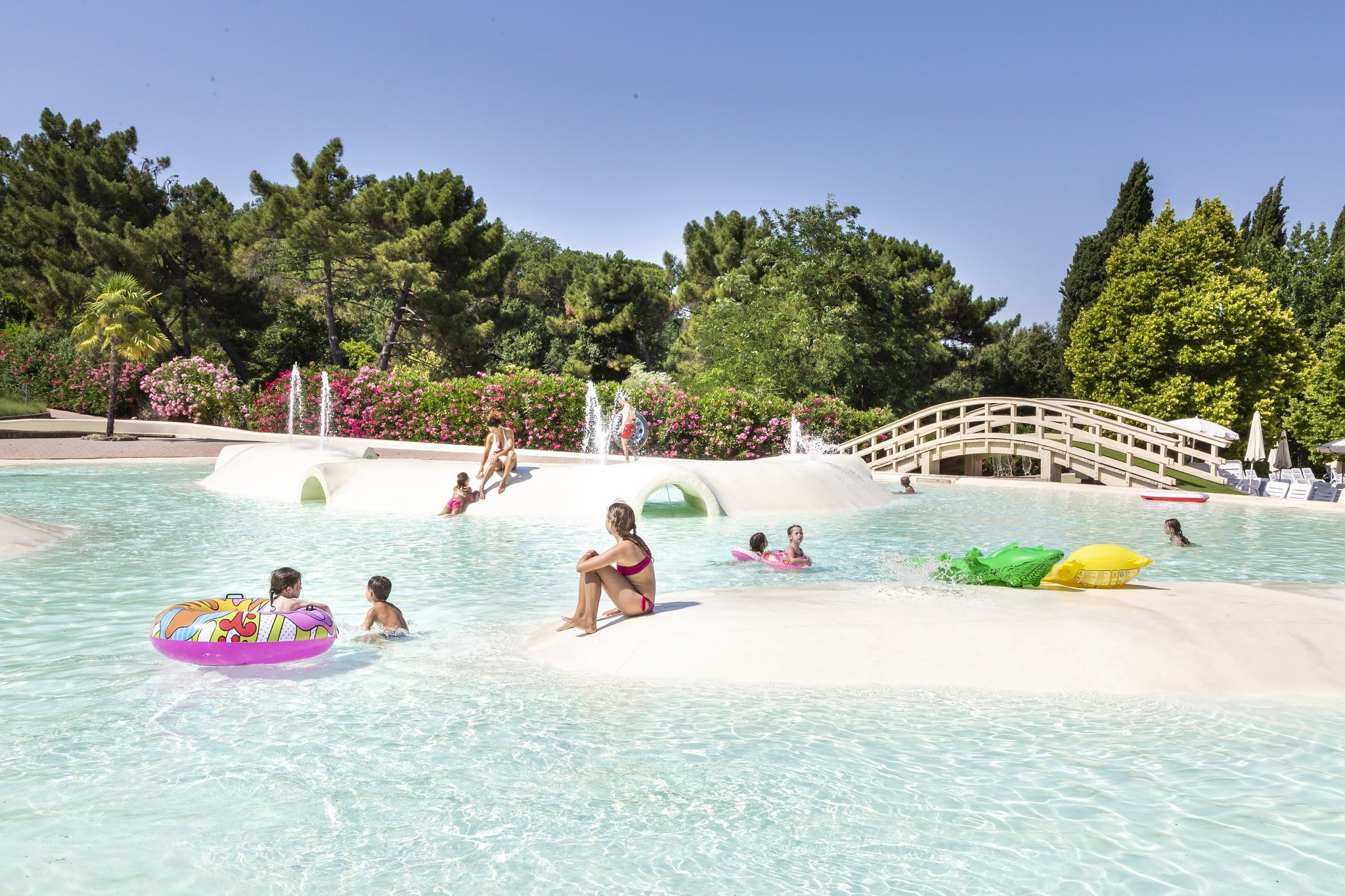 hu Norcenni village | piscina nel chianti