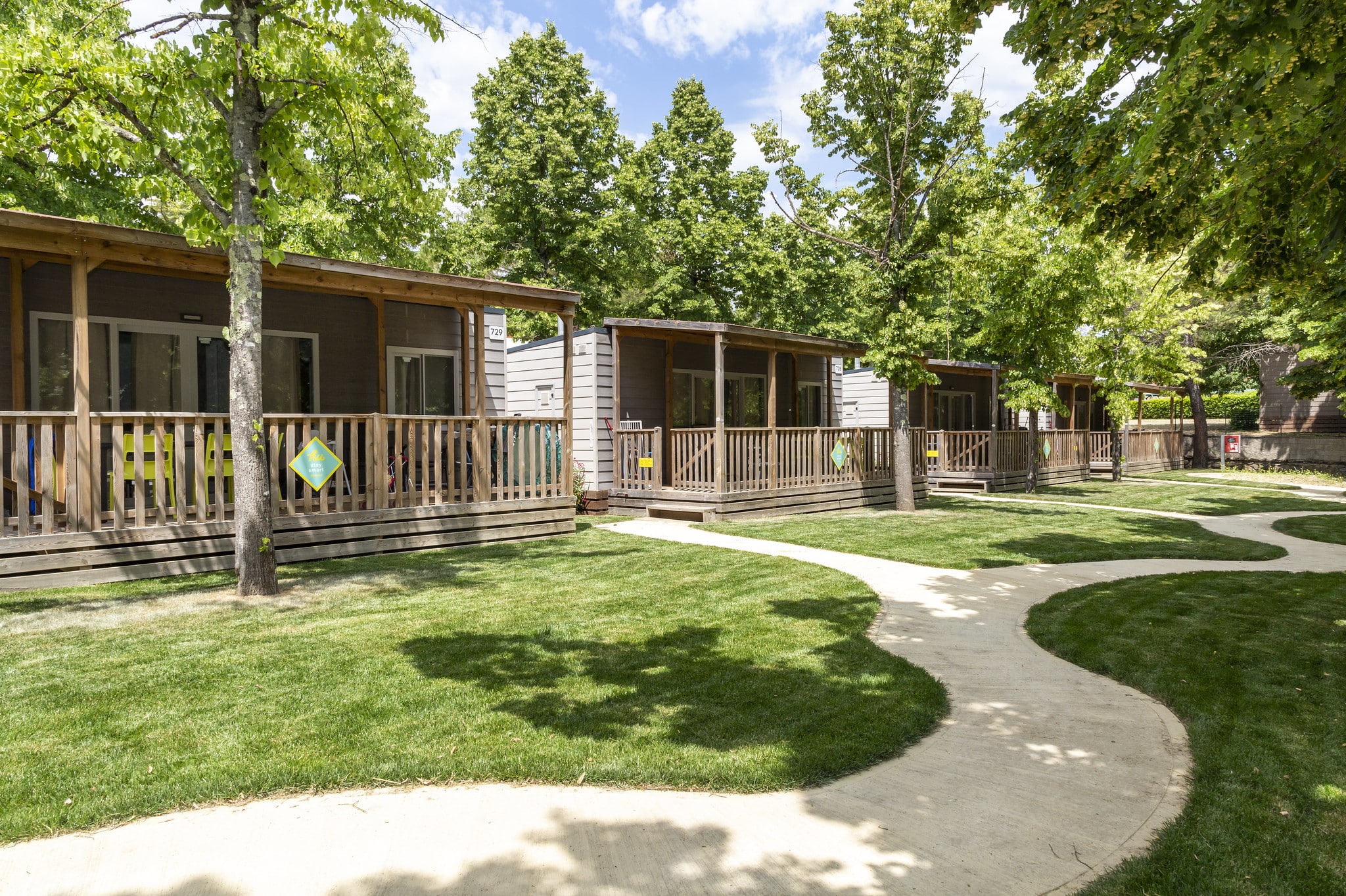 hu Norcenni Girasole Village