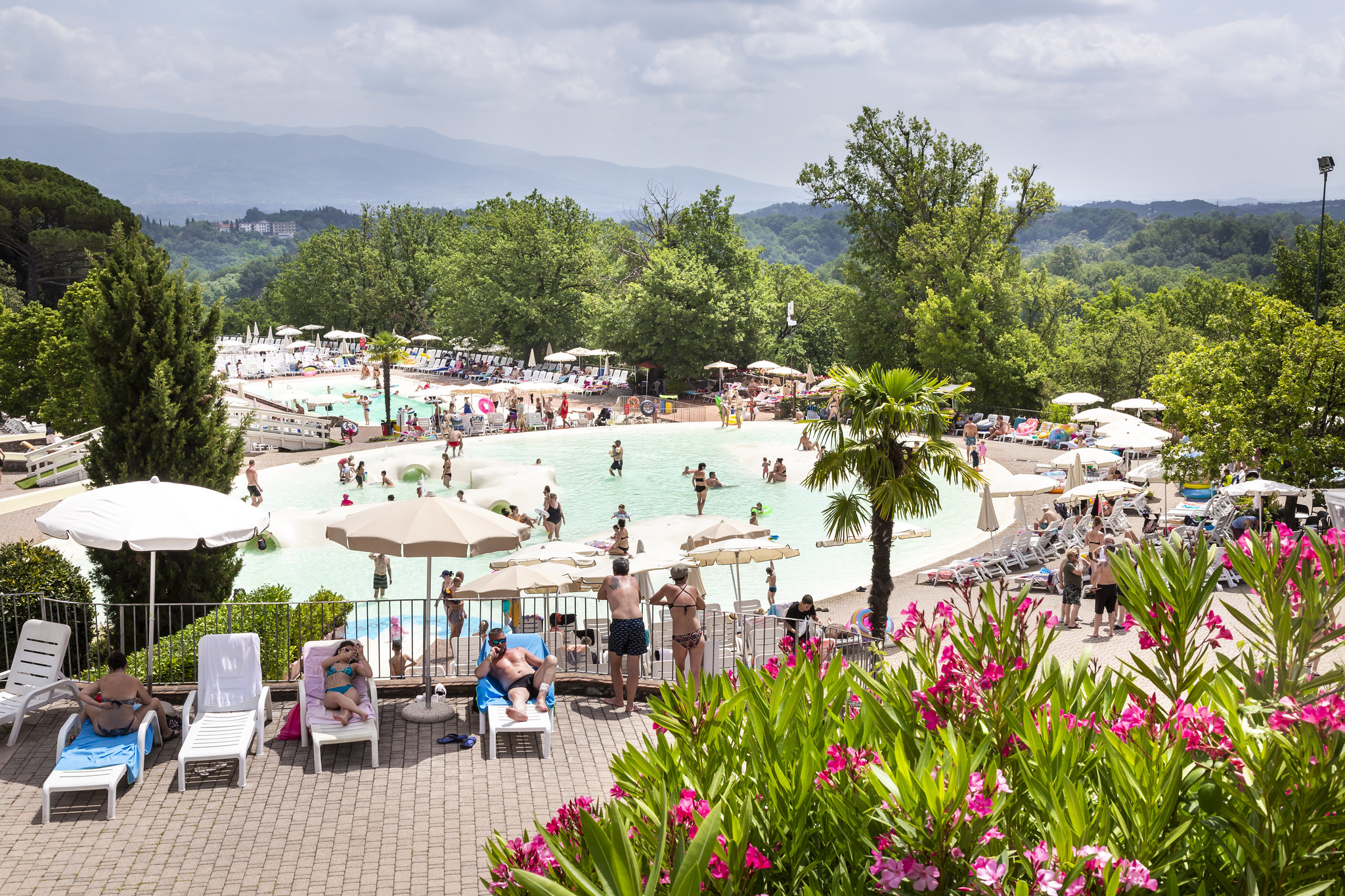 hu Norcenni Girasole Village Toscane