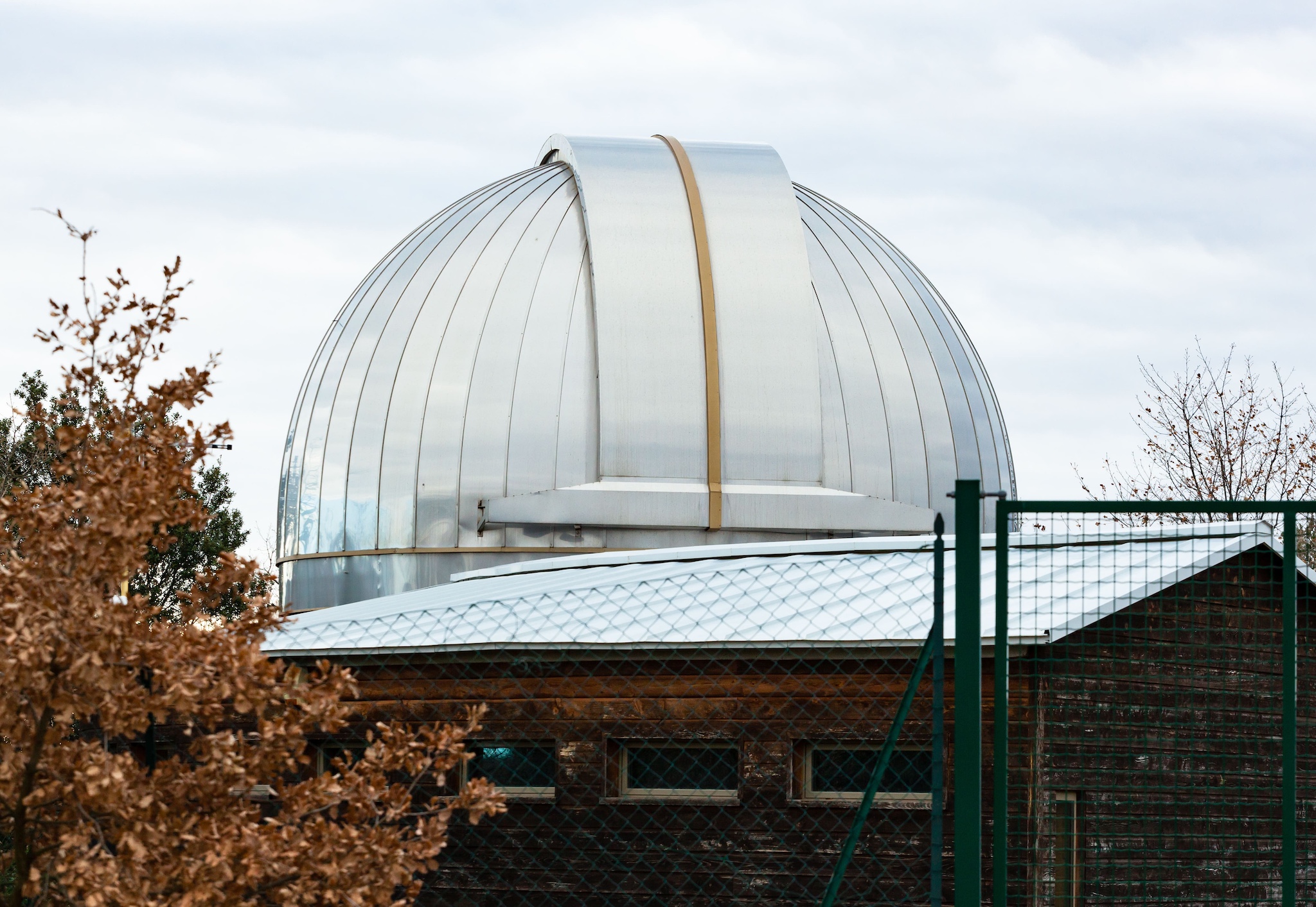 Chianti observatorium met botanische tuin en astronomische koepel