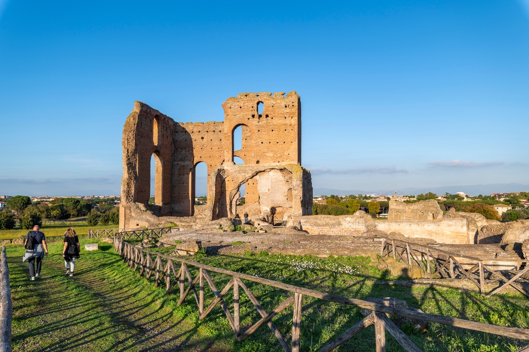 Parco Appia Antica met pijnbomen en archeologische resten