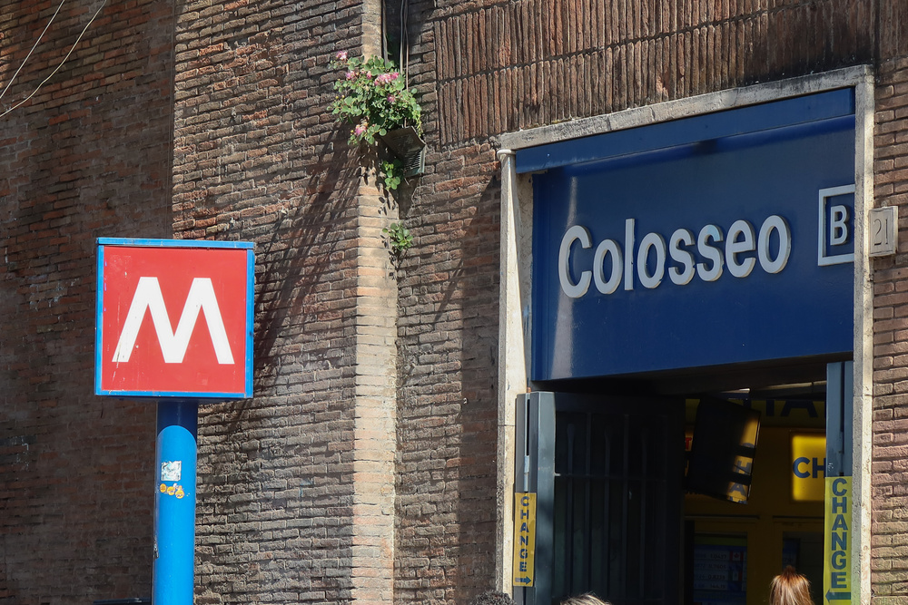 Uscita della metropolitana Colosseo